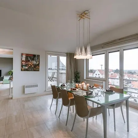 4 Bedroom In Knokke-duinbergen 克诺克－海斯特