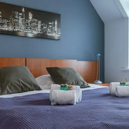 4 Bedroom In Knokke-duinbergen 克诺克－海斯特